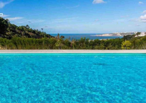 Villa with views over the Atlantic Ocean and swimming pool